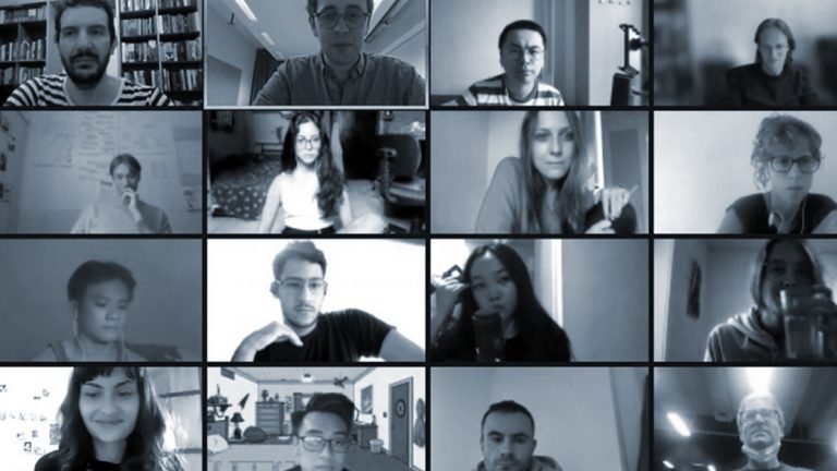 Estudantes da SP Escola de Teatro em módulo internacional de teatro telemático