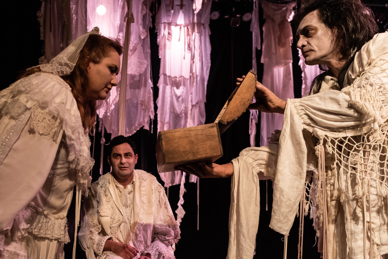 Saudade - É uma brecha no vazio do tempo, por Bob Sousa