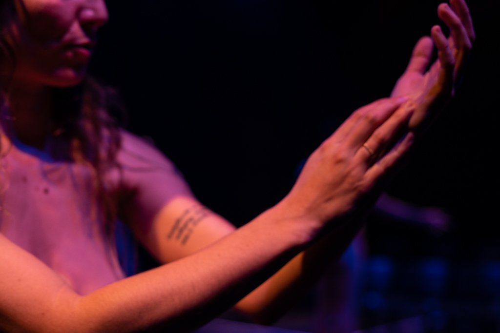 O que meu corpo nu te conta?, por Bob Sousa