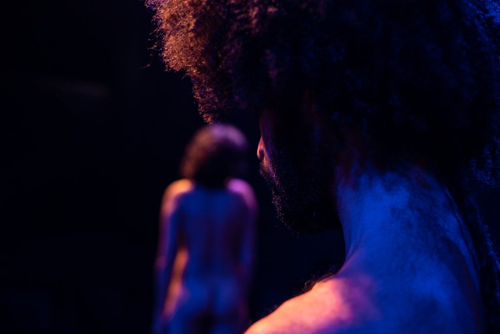 O que meu corpo nu te conta?, por Bob Sousa