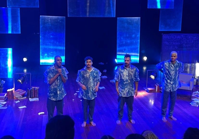 Elenco da peça "O Avesso da Pele", baseada no romance de Jeferson Tenório: apresentações em 2023.