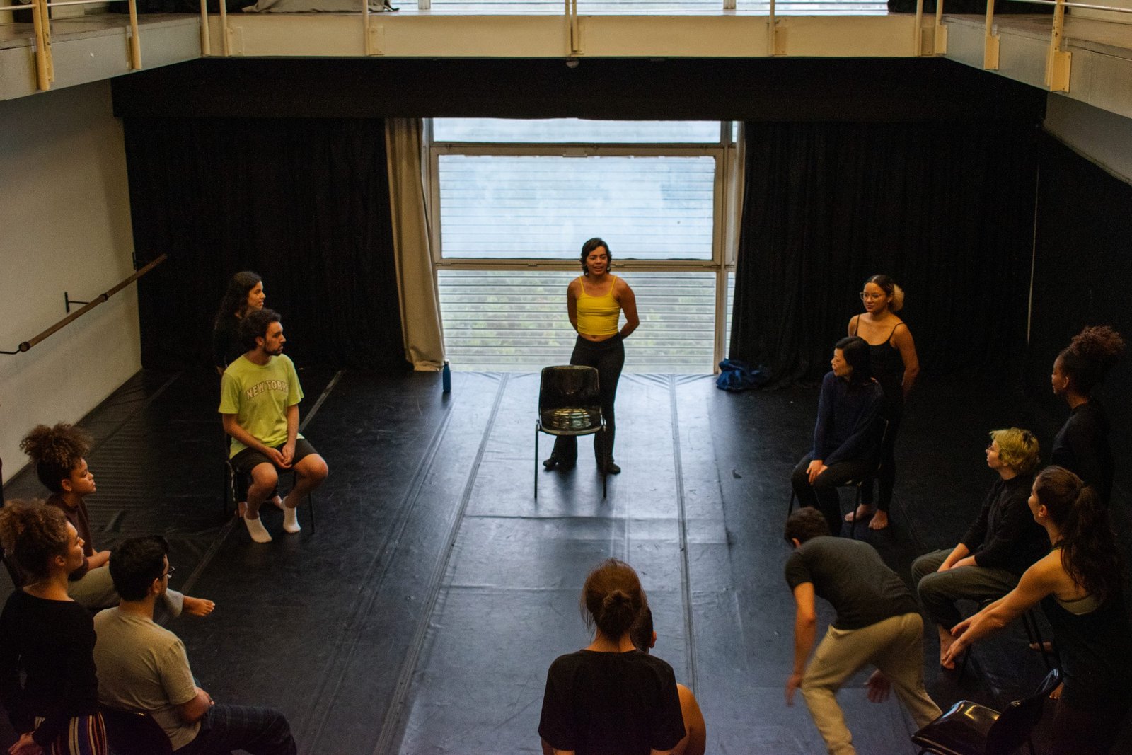 Foto colorida Oficina "Jogos de encruzilhada: Tempo, Deslocamento e Expansão".