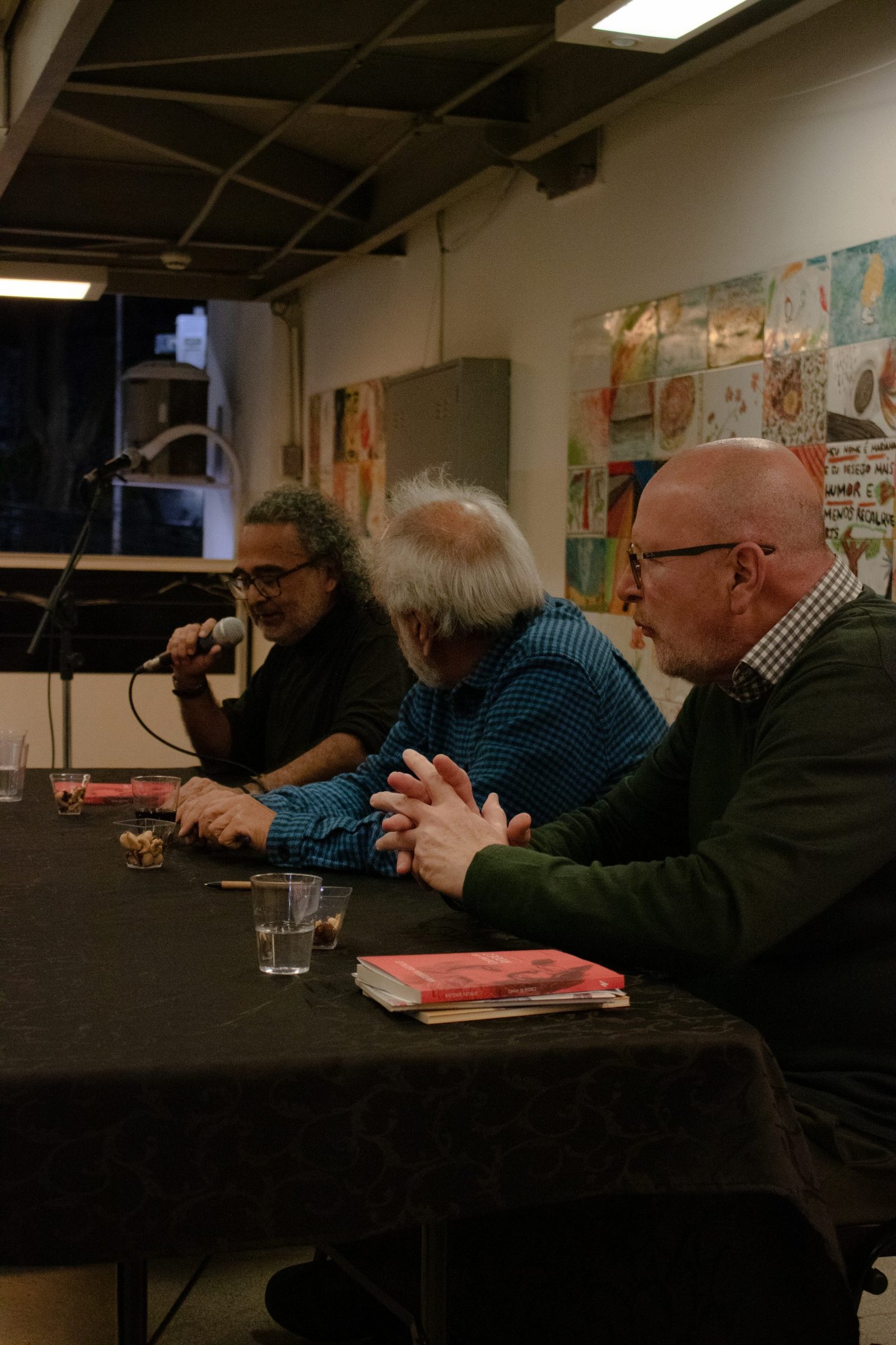 Fotografia Colorida Lançamento do livro traduzido "Cartas de Rodez" de Antonin Artaud pela editora Iluminuras na Unidade Roosvelt