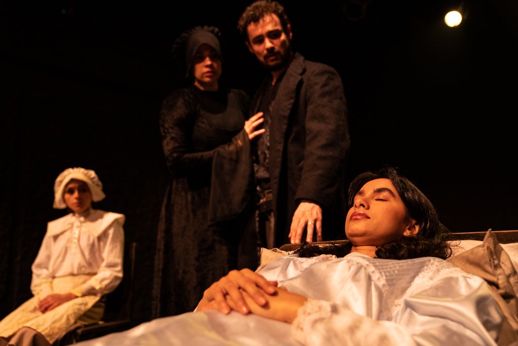 As Bruxas de Salém, por Bob Sousa