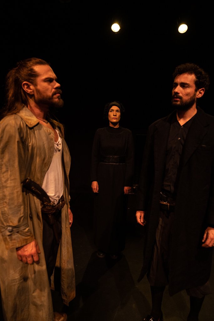 As Bruxas de Salém, por Bob Sousa