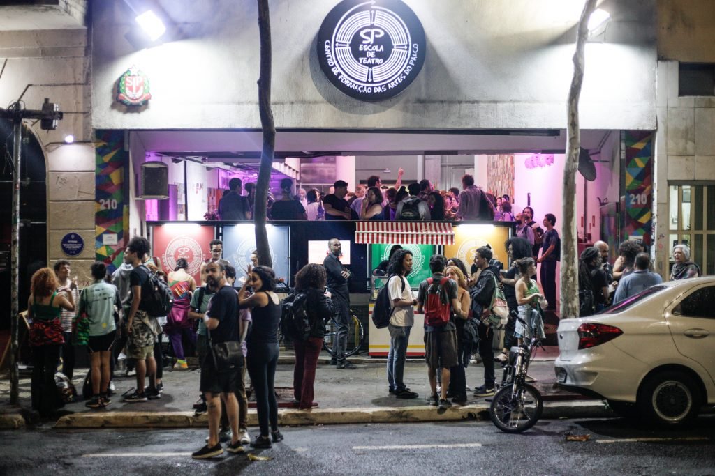 SP Escola de Teatro, na unidade Roosevelt, durante o lançamento do livro.