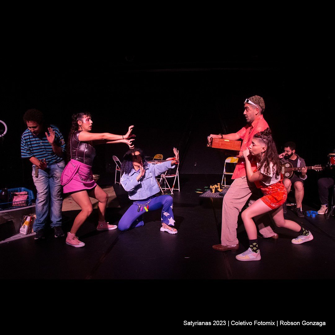 Cena da peça "VILA RICA ou A história de um coração que quer ser ocupado", nas Satyrianas 2023.