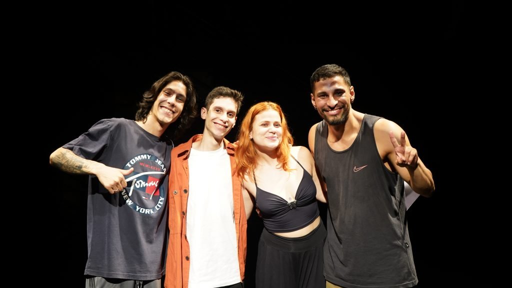 Sarau Amor em SP, contou com batalha de rima, leitura dramática, dança e entre outros. Foto: Barbara Rodrigues.