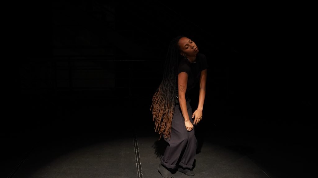 Sarau Amor em SP, contou com batalha de rima, leitura dramática, dança e entre outros. Foto: Barbara Rodrigues.