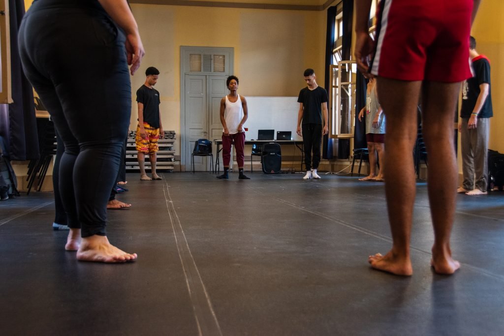 Fotografida colorida de Workshop "Dança Contemporânea" com Leilane Teles no Brás