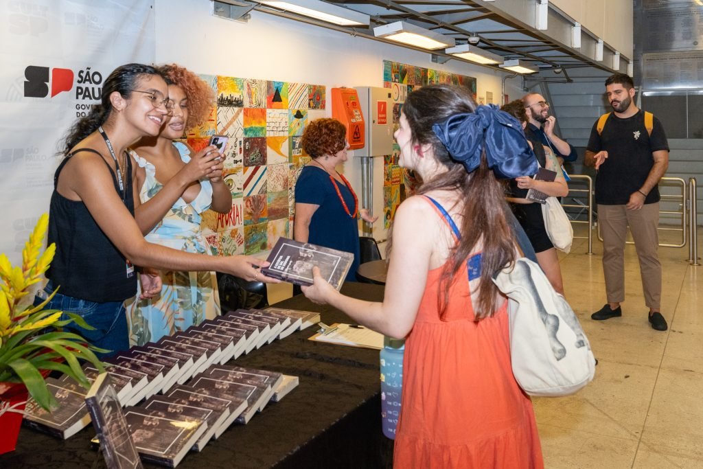 Lançamento do livro "A Estátua de Sal de Sodoma", de Alberto Guzik, na unidade Roosevelt da SP Escola de Teatro. (20/03/2024) | Foto por @AndreStefano