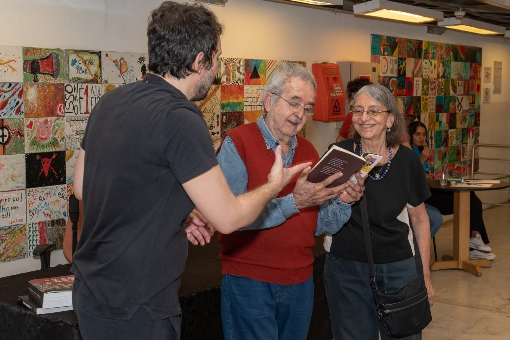 Lançamento do livro “A queda ontológica do androide místico”, de Marcio Aquiles, na unidade Roosevelt da SP Escola de Teatro. (6/3/24). | Foto: Rodrigo Reis