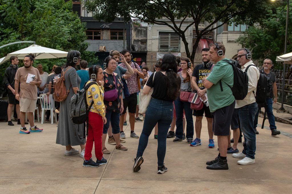 Performances do projeto "PERROS - Diálogos Caninos", no Parque Augusta e Praça Roosevelt. (05/03/24). | Foto: Rodrigo Reis