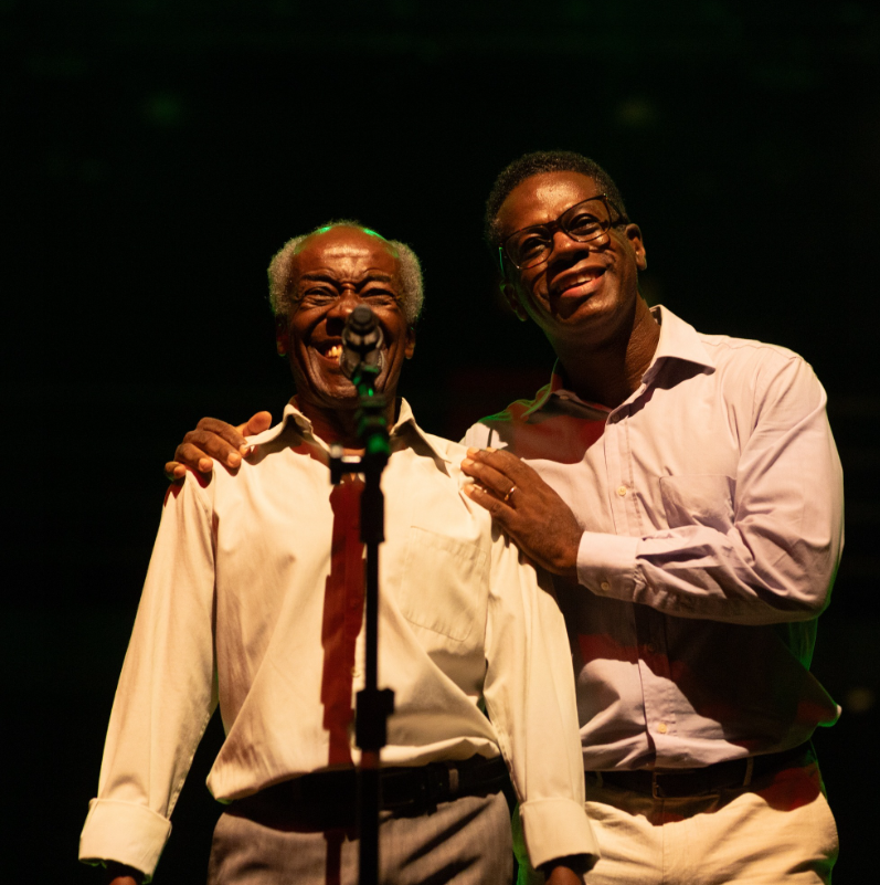 Um Inimigo do Povo aborda temas como os conchavos políticos do poder, a manipulação da informação e a corrupção. (Foto: Karina Martins)