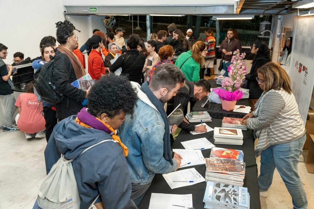 Lançamento da Revista A[L]BERTO 10, na unidade Roosevelt da SP Escola de Teatro. (28/5/2024) | Foto por @AndreStefano