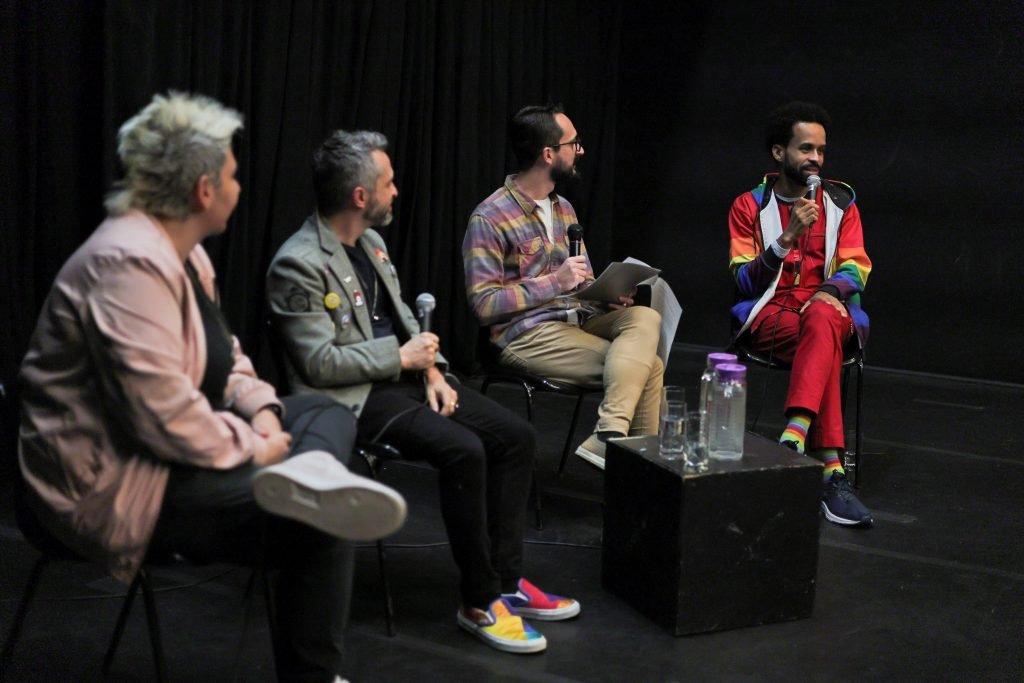 Mesa de Discussão LGBTQIAP+ nas artes