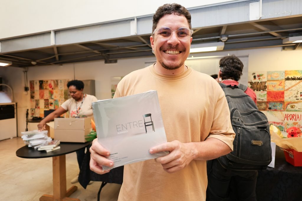 Lançamento do livro Entre Almanach 2024