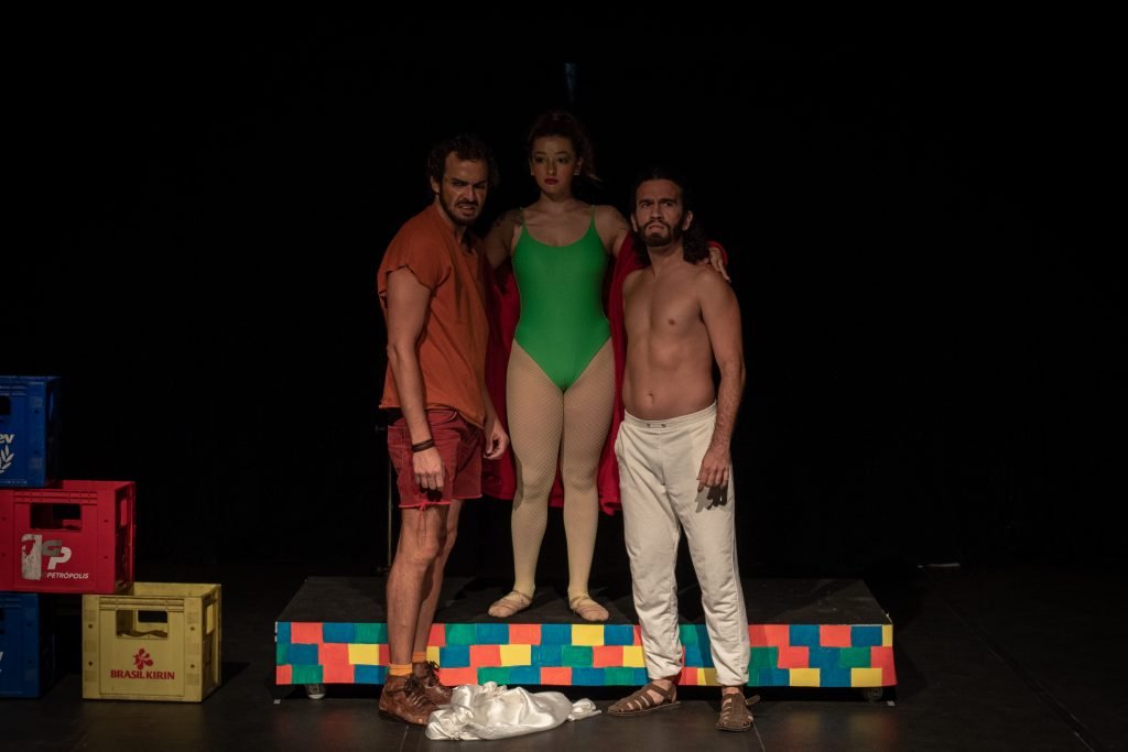 Apresentação no segundo dia da Mostra de Microcenas dos estudantes de Direção da SP Escola de Teatro. (25/5/2024). | Foto: Rodrigo Reis