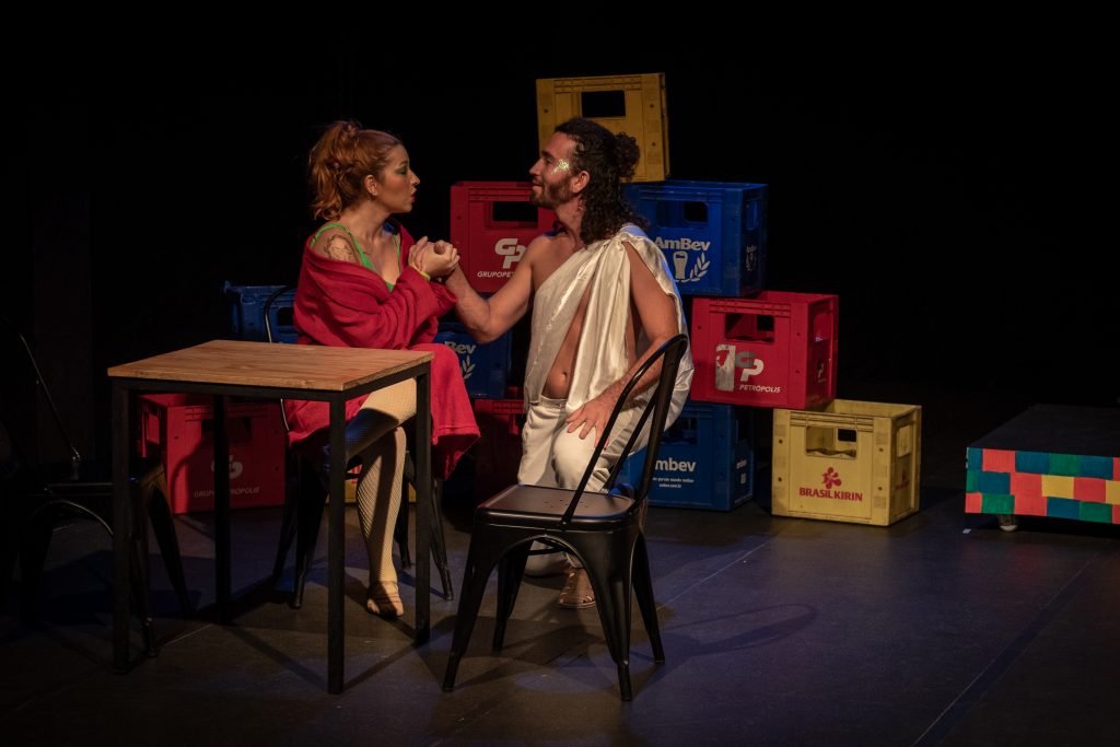 Apresentação no segundo dia da Mostra de Microcenas dos estudantes de Direção da SP Escola de Teatro. (25/5/2024). | Foto: Rodrigo Reis