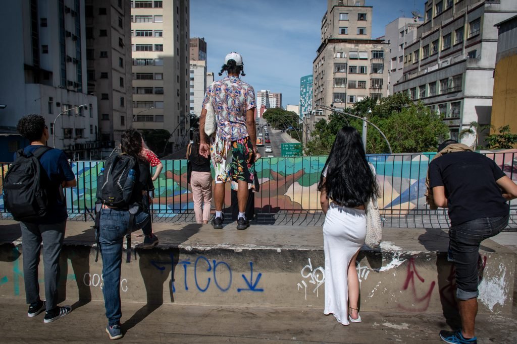 Audiotour, atividade dos estudantes de Sonoplastia da SP Escola de Teatro, com Tâmara David e Sandra X. (22/6/2024). | Foto: Rodrigo Reis