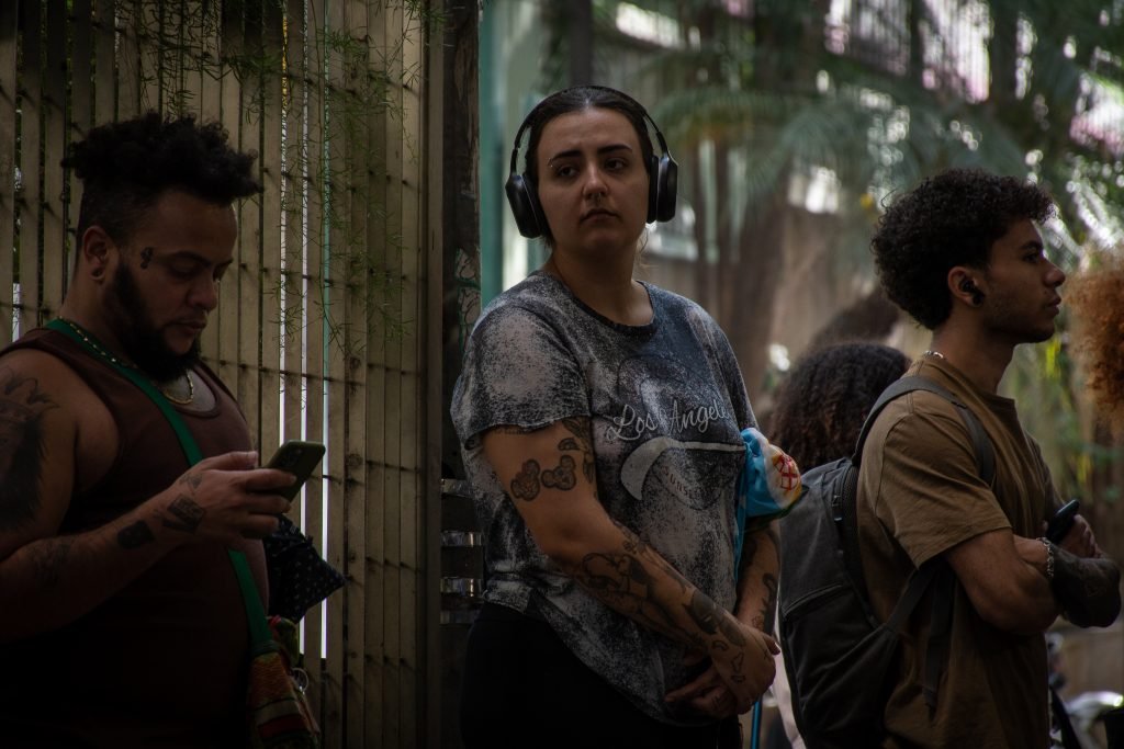 Audiotour, atividade dos estudantes de Sonoplastia da SP Escola de Teatro, com Tâmara David e Sandra X. (22/6/2024). | Foto: Rodrigo Reis