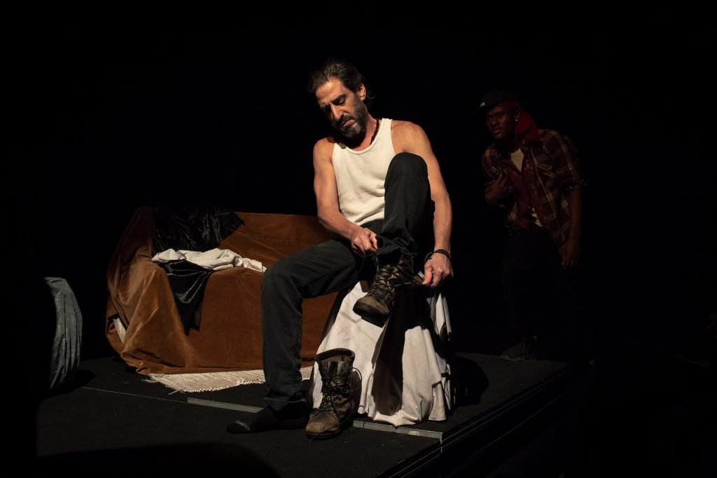 Apresentação no segundo dia da Mostra de Microcenas dos estudantes de Direção da SP Escola de Teatro. (25/5/2024). | Foto: Rodrigo Reis