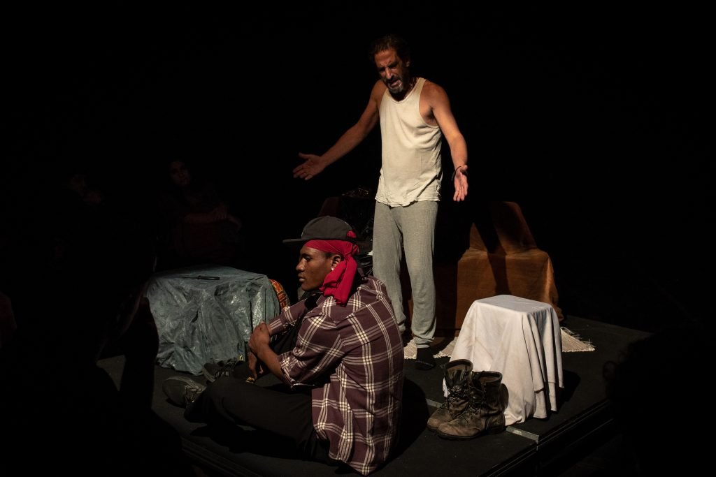 Apresentação no segundo dia da Mostra de Microcenas dos estudantes de Direção da SP Escola de Teatro. (25/5/2024). | Foto: Rodrigo Reis