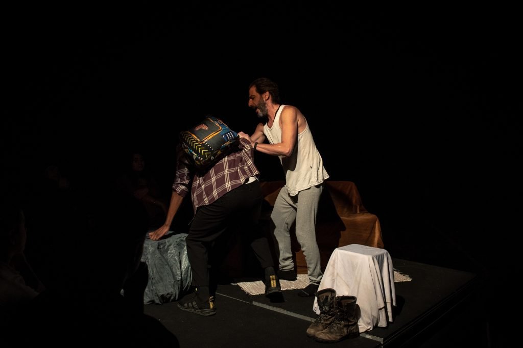 Apresentação no segundo dia da Mostra de Microcenas dos estudantes de Direção da SP Escola de Teatro. (25/5/2024). | Foto: Rodrigo Reis