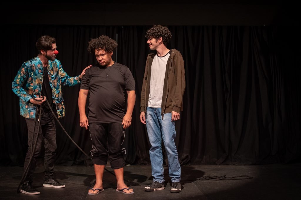 Apresentação no segundo dia da Mostra de Microcenas dos estudantes de Direção da SP Escola de Teatro. (25/5/2024). | Foto: Rodrigo Reis