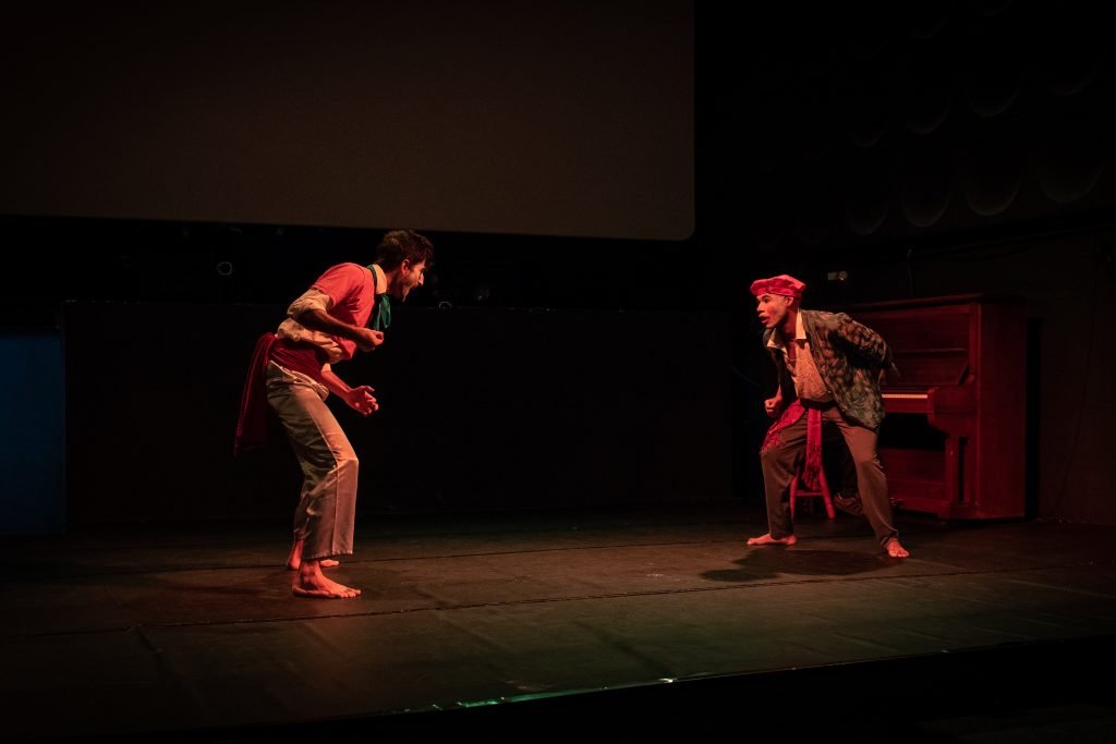 Apresentação no segundo dia da Mostra de Microcenas dos estudantes de Direção da SP Escola de Teatro. (25/5/2024). | Foto: Rodrigo Reis