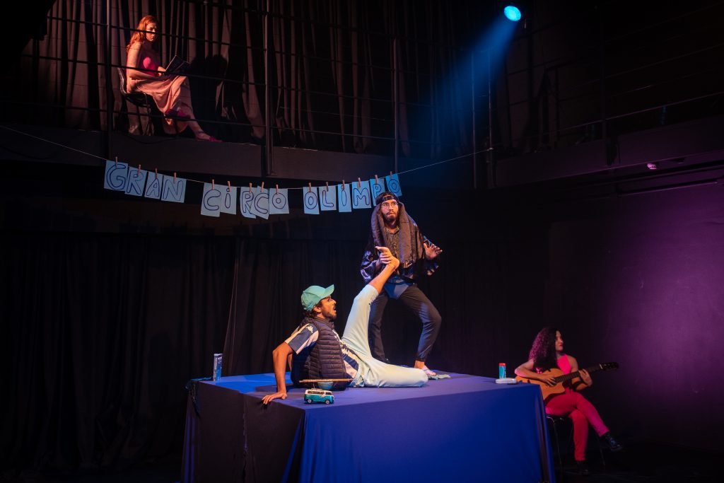 Apresentação no segundo dia da Mostra de Microcenas dos estudantes de Direção da SP Escola de Teatro. (25/5/2024). | Foto: Rodrigo Reis