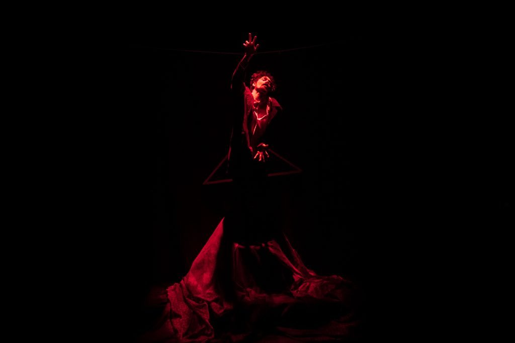 Apresentação no segundo dia da Mostra de Microcenas dos estudantes de Direção da SP Escola de Teatro. (25/5/2024). | Foto: Rodrigo Reis