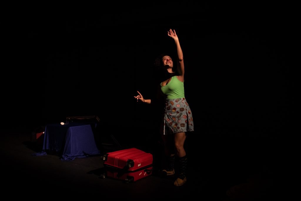 Apresentação no segundo dia da Mostra de Microcenas dos estudantes de Direção da SP Escola de Teatro. (25/5/2024). | Foto: Rodrigo Reis