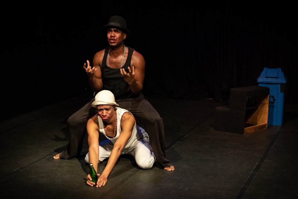 Apresentação no segundo dia da Mostra de Microcenas dos estudantes de Direção da SP Escola de Teatro. (25/5/2024). | Foto: Rodrigo Reis