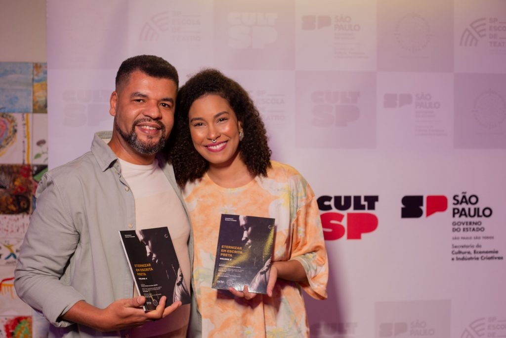Djalma Júnior e Mariana Ozório: vencedores do prêmio Solano Trindade 4, com livro lançado pelo Selo Lucias na SP Escola de Teatro. | Foto: Rafa Marques