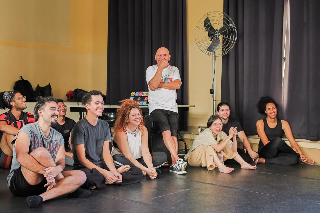 Aula do curso de Humor com o professor convidado Palhaço Tomate, no unidade Brás da SP Escola de Teatro. (15/8/2024) | Foto: Clara Silva