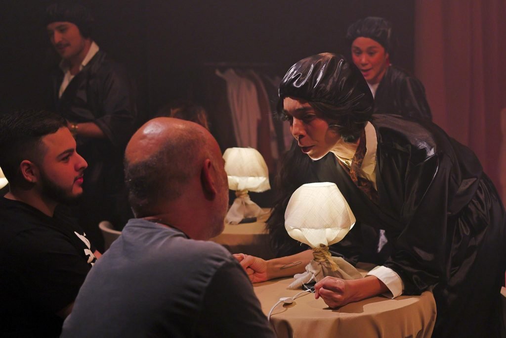 Espetáculo ”O Ralo da Fossa", na SP Escola de Teatro. (7/8/2024) | Foto: Clara Silva