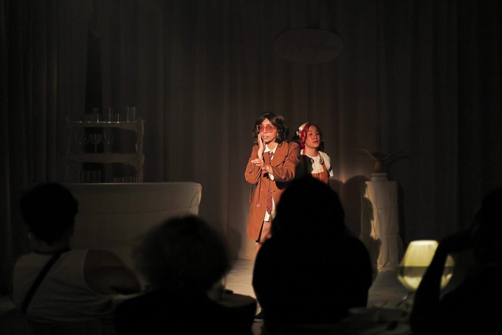 Espetáculo ”O Ralo da Fossa", na SP Escola de Teatro. (7/8/2024) | Foto: Clara Silva