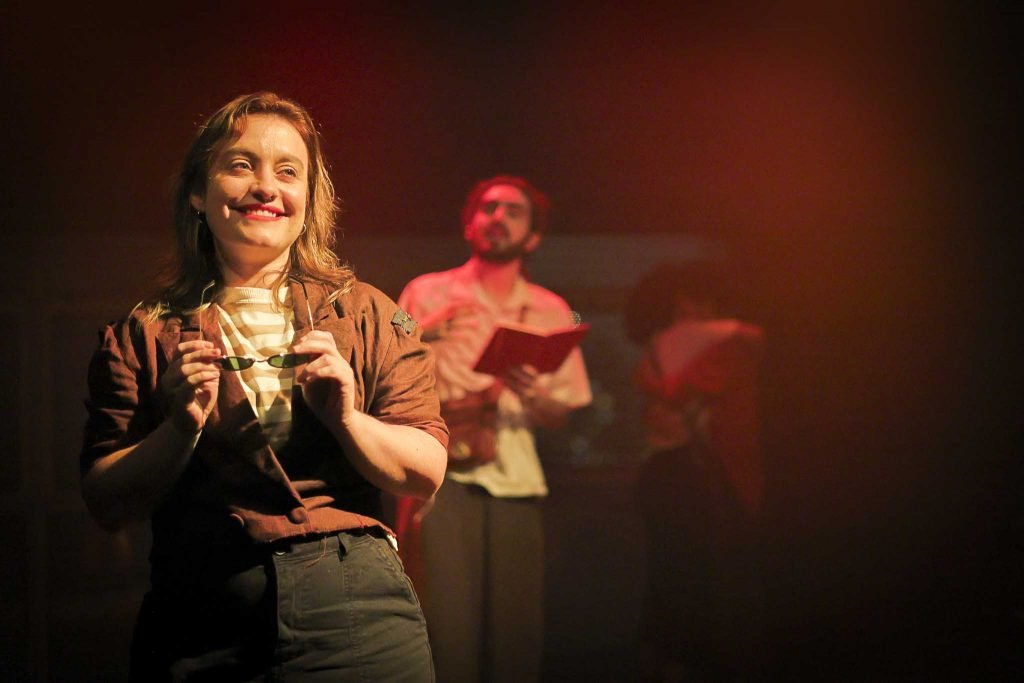 Espetáculo "Tudo está deserto", na SP Escola de Teatro. (9/8/2024) | Foto: Clara Silva