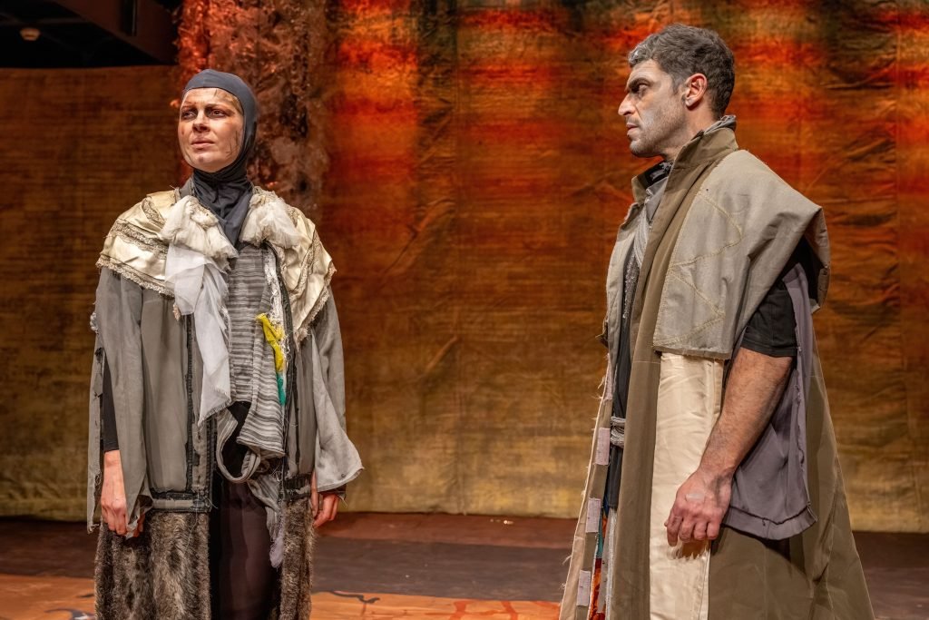 Estreia da peça “Hello, Édipo (Panóptico/Foucault)”, da Cia Veneno do Teatro, na unidade Roosevelt da SP Escola de Teatro. (20/09/2024) | Foto por @AndreStefano