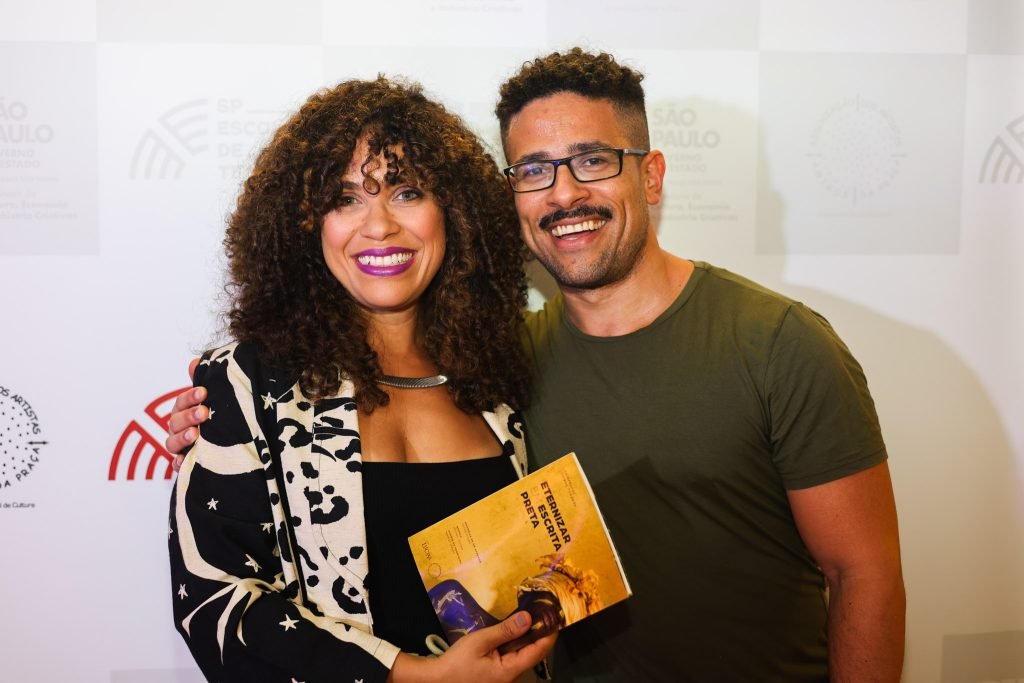 Lançamento do livro Eternizar Em Escrita Preta Volume 5. (21/11/2024). | Foto: Clara Silva