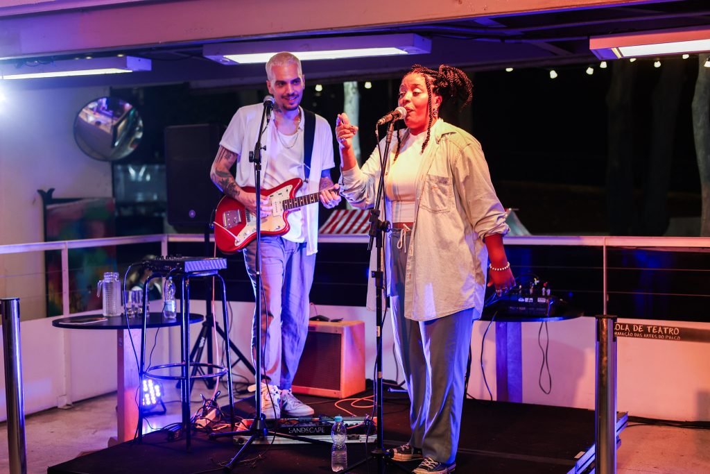 Lançamento do livro Eternizar Em Escrita Preta Volume 5. (21/11/2024). | Foto: Clara Silva