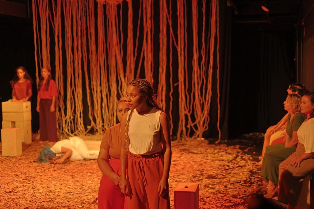 Cemitério das Mulheres Vivas