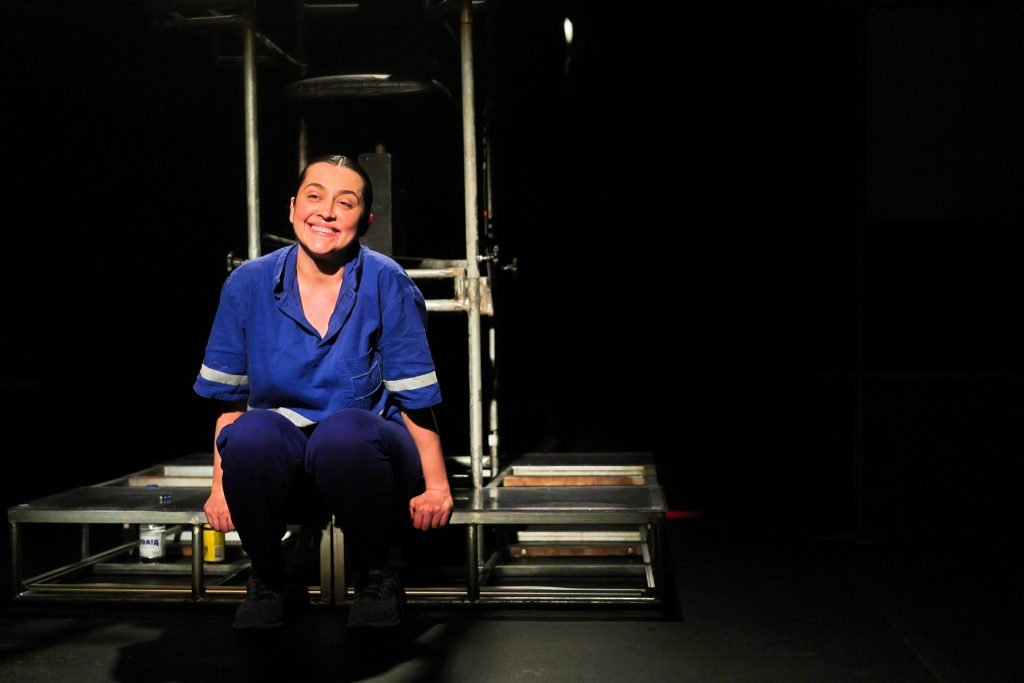 Espetáculo "A CobraDORa", na sede Roosevelt da SP Escola de Teatro. (20/03/2025) | Foto: Clara Silva