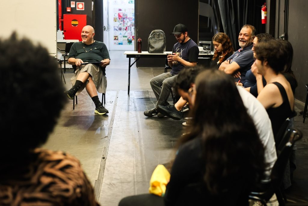 Curso “A composição do personagem a partir da palavra” com Gerson Steves, na sede Roosevelt da SP Escola de Teatro. (15/04/2025) | Foto: Clara Silva.