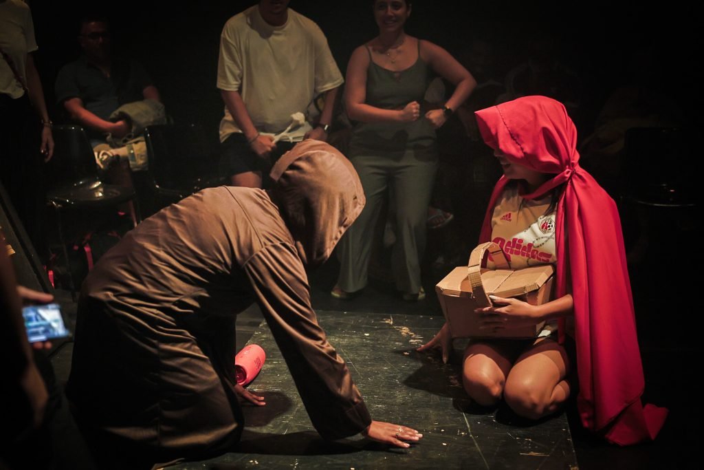 Mostra de Microcenas dos estudantes do módulo azul do curso regular de Direção da SP Escola de Teatro. (29/03/2025). | Foto: Clara Silva