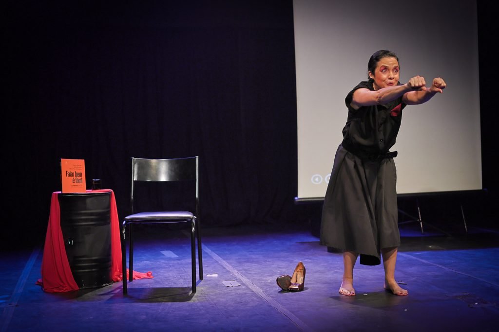 Espetáculo "Como Expressar uma Dor: Teoria e Prática", na sede Roosevelt da SP Escola de Teatro. (05/03/2025) | Foto: Clara Silva