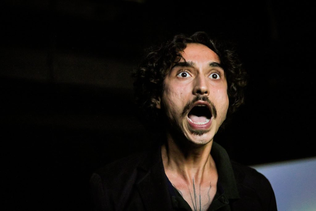 Mostra de Microcenas dos estudantes do módulo azul do curso regular de Direção da SP Escola de Teatro. (29/03/2025). | Foto: Clara Silva