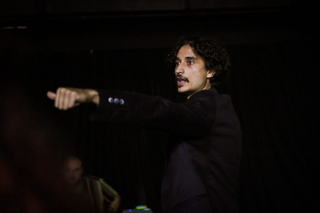 Mostra de Microcenas dos estudantes do módulo azul do curso regular de Direção da SP Escola de Teatro. (29/03/2025). | Foto: Clara Silva