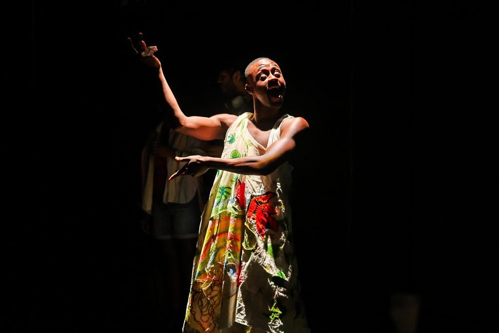 Mostra de Microcenas dos estudantes do módulo azul do curso regular de Direção da SP Escola de Teatro. (29/03/2025). | Foto: Clara Silva